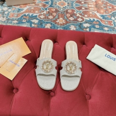 Louis Vuitton Slippers